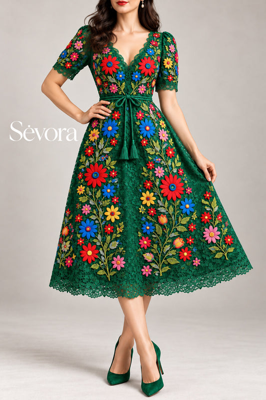 Vestido Corto Bordado 601